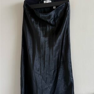 Aritizia Babaton Black Satin Midi Skirt